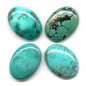 Tyrkys tibetský oválny kabošon 25x18mm x 1ks