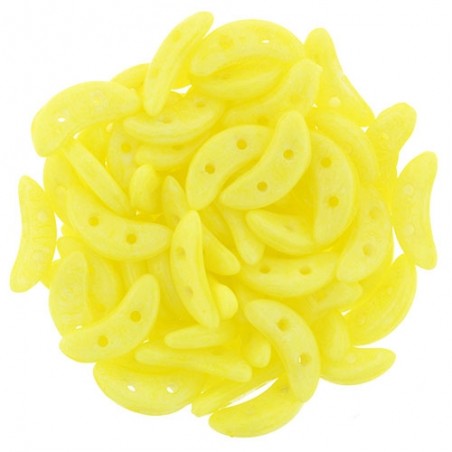 CzechMates Crescent - ColorTrends Opaque Buttercup x 50ks