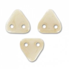 CzechMates Triangle 6mm Beige Ceramic Look x 50ks
