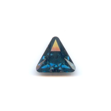 Swarovski 4722 Triangle 8mm Montana